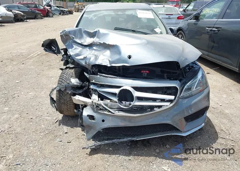 2016 Mercedes-Benz E 350 z USA, uszkodzony, nr VIN WDDHF5KBXGB258821